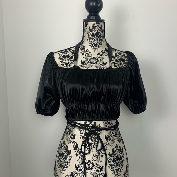 Maniere De Voir Black Satin Puff Sleeve Corset Crop Top - Picture 3 of 10